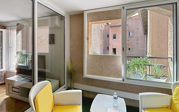 Appartement à vendre    4 pièces • 93,50 m2 Avignon