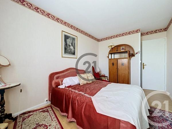 Appartement T4 à vendre  4 pièces - 82,12 m 2   AVON  - 77