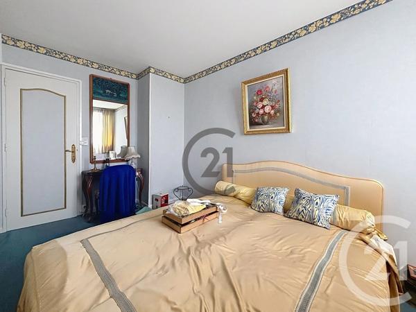 Appartement T4 à vendre  4 pièces - 82,12 m 2   AVON  - 77