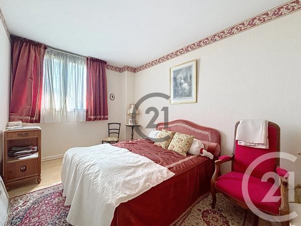 Appartement T4 à vendre  4 pièces - 82,12 m 2   AVON  - 77