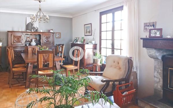 Maison à vendre    8 pièces •  Oloron-Sainte-Marie