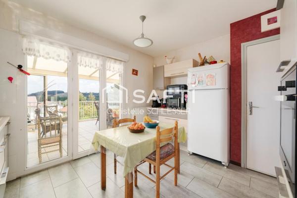 PAVILLON INDEPENDANT AVEC VIE DE PLAIN-PIED, trois chambres, dressing, véranda, grand sous-sol - terrain 570m2