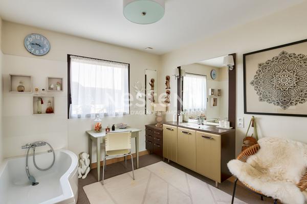 Maison contemporaine- Double garage - Vivable de plain pied - Trémuson