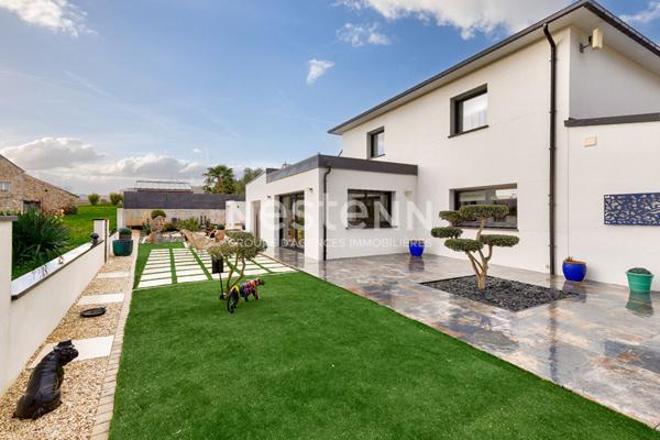 Maison contemporaine- Double garage - Vivable de plain pied - Trémuson