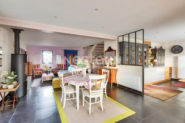 Maison contemporaine- Double garage - Vivable de plain pied - Trémuson