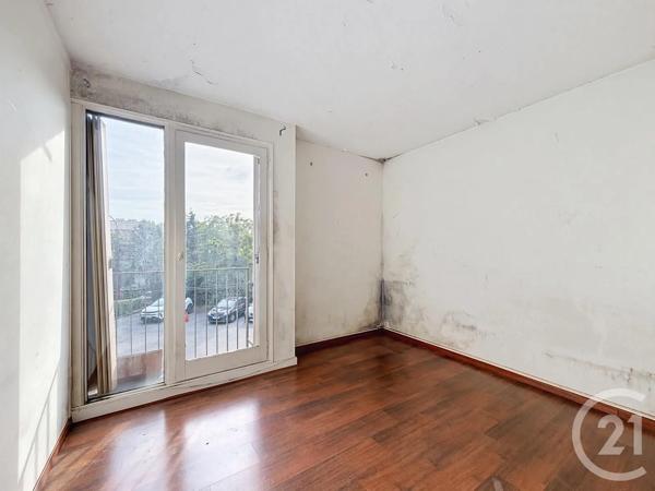Appartement F3 à vendre  3 pièces - 61,63 m 2   FRESNES  - 94