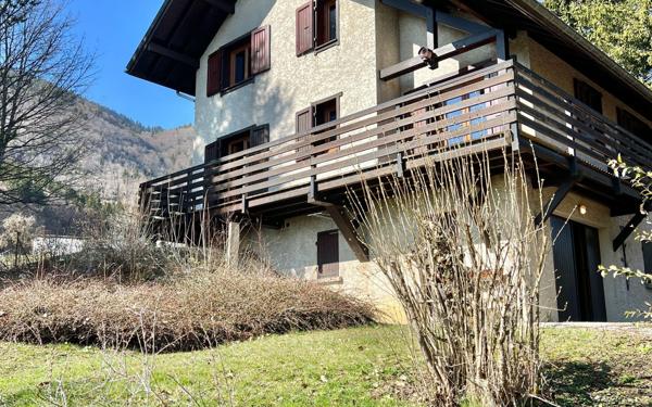 Maison à vendre    5 pièces • 118,18 m2 Lans-en-Vercors