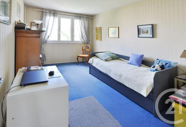 Appartement F3 à vendre  3 pièces - 71,40 m 2   CROSNE  - 91