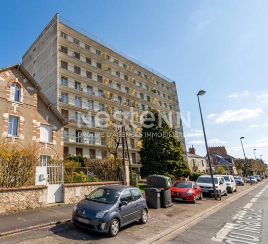 Blois - Quartier administratif - Bel appartement T3 avec balcon - 4ème étage avec ascenseur