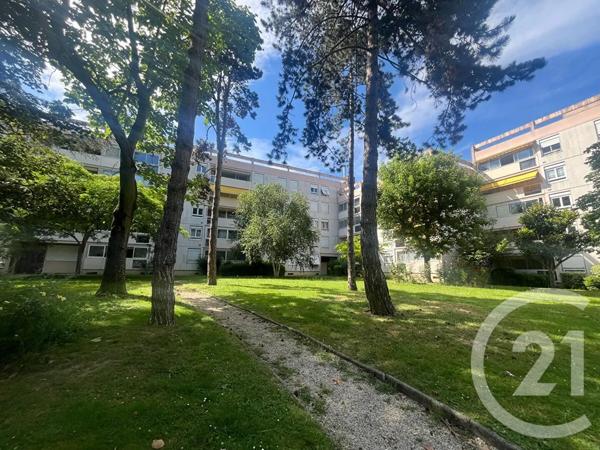 Appartement F4 à vendre  4 pièces - 81,50 m 2   FRANCONVILLE LA GARENNE  - 95