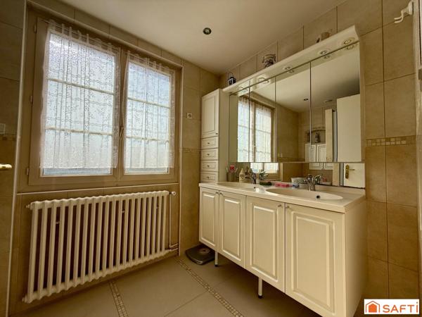 Maison sans travaux proche des commodités à pied