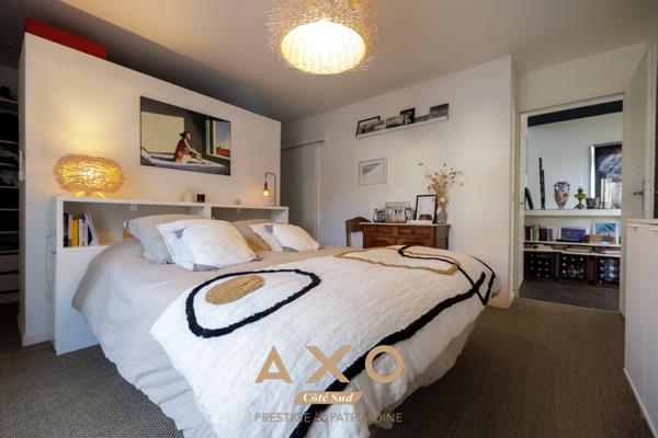 EGUILLES - BASTIDE XIX EME- 250M² - PARC 7 500M² - PISCINE - VUE SAINTE VICTOIRE ET VILLAGE D'EGUILLES -  1 390 000€