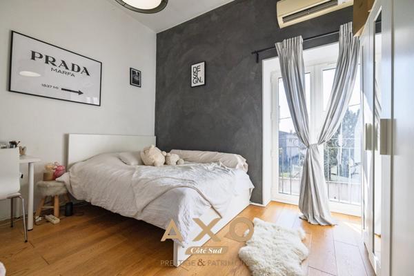 EGUILLES - BASTIDE XIX EME- 250M² - PARC 7 500M² - PISCINE - VUE SAINTE VICTOIRE ET VILLAGE D'EGUILLES -  1 390 000€