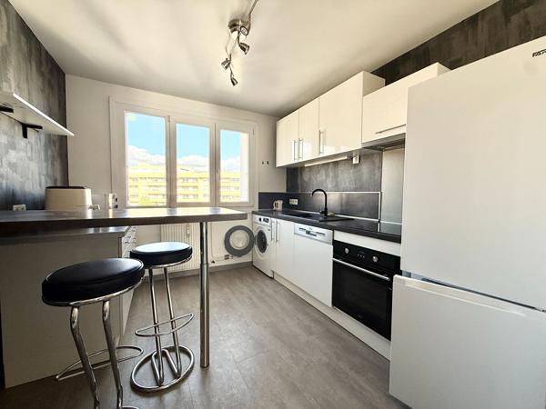 À LOUER BEL APPARTEMENT 3 PIECES 61,45M2 AVEC BALCON - DIJON JOUVENCE / MONTCHAPET