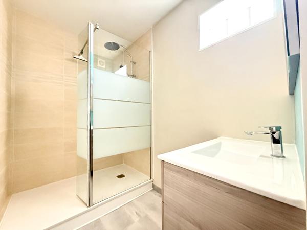 À LOUER BEL APPARTEMENT 3 PIECES 61,45M2 AVEC BALCON - DIJON JOUVENCE / MONTCHAPET