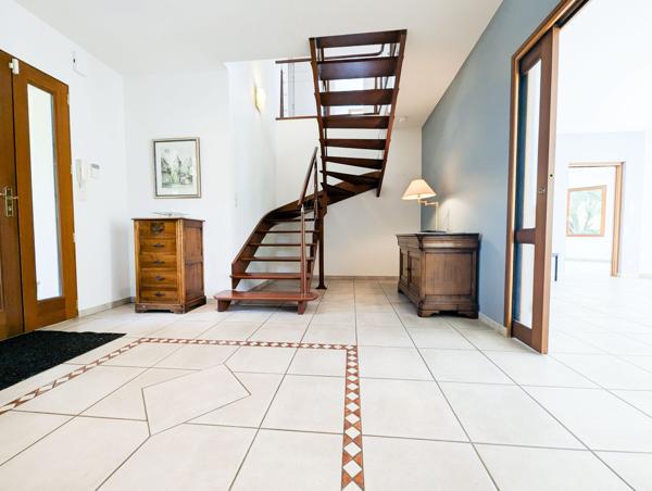 Ploërmel – La Généreuse et Intime Maison d’Architecte (260 m²) Parc & Piscine Plein Sud
