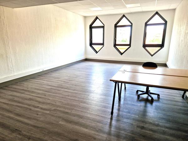 Dpt Alpes Maritimes (06), à louer, CAGNES SUR MER, Bureaux, 56 m²