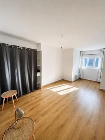 14100 Lisieux Appartement 59 m² + 36 m² de potentiel 129 000 Euros