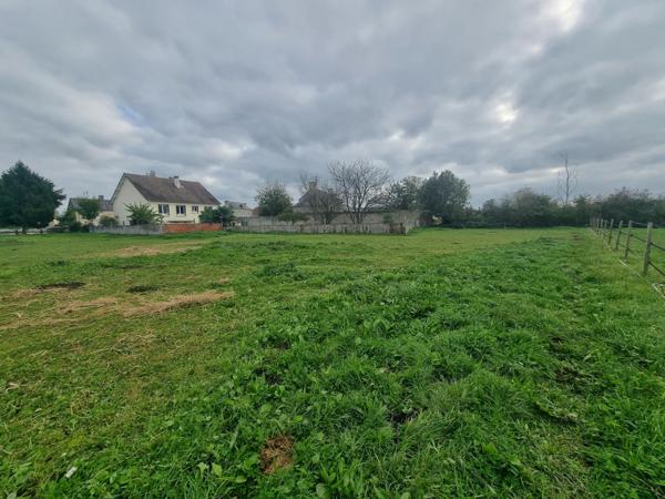 Terrain constructible 754 m² – Trévière