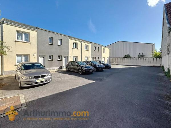 Vente Immeuble 16 pièces 368 m2 à Les Petites-Loges