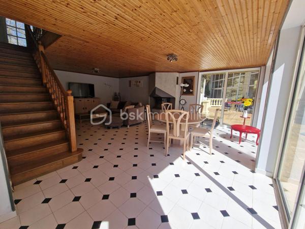 Maison de 280 m²