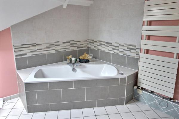 Maison Vernouillet 8 pièce(s) 180 m2 €594 000 ** - Référence 854