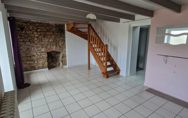 Appartement à louer    3 pièces •  Ploumagoar