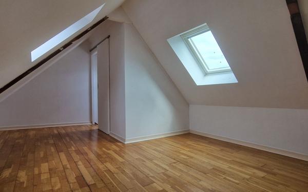 Appartement à louer    3 pièces •  Ploumagoar