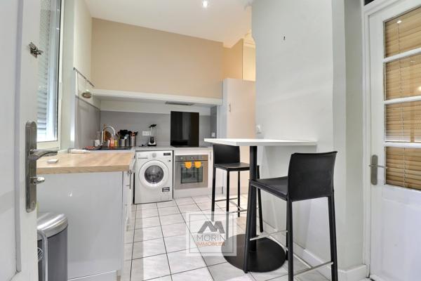 BORDEAUX Croix Blanche / Judaïque - à vendre appartement avec 1 chambre dans un immeuble en pierre