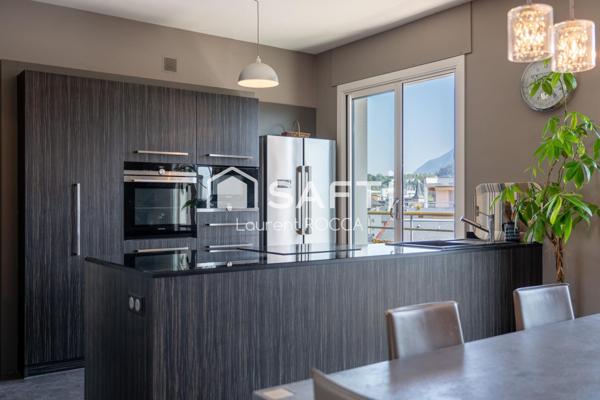 Dernier étage d’exception avec terrasse panoramique au cœur de Chambéry