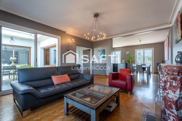 Dernier étage d’exception avec terrasse panoramique au cœur de Chambéry