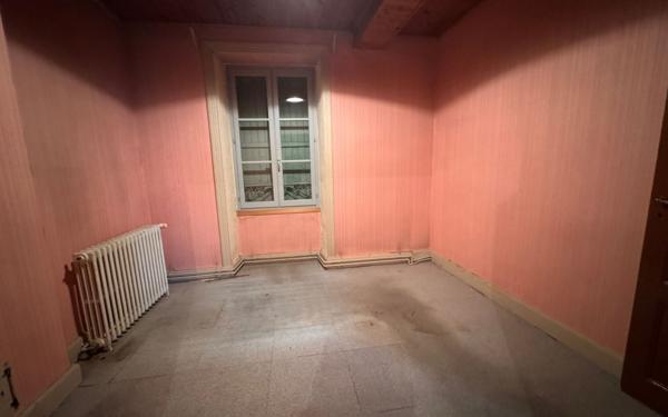 Maison à vendre    4 pièces •  Crémieu