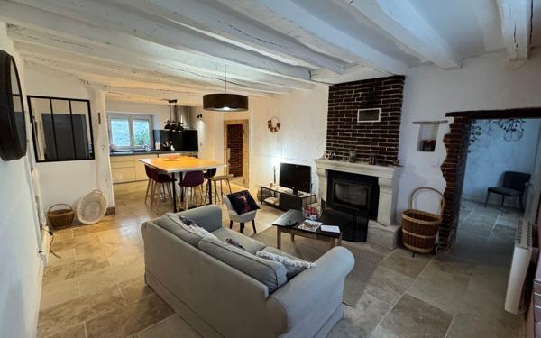 Maison à vendre    4 pièces •  Beaumont-les-Autels