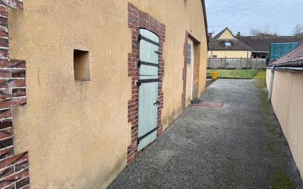 Maison à vendre    4 pièces •  Beaumont-les-Autels