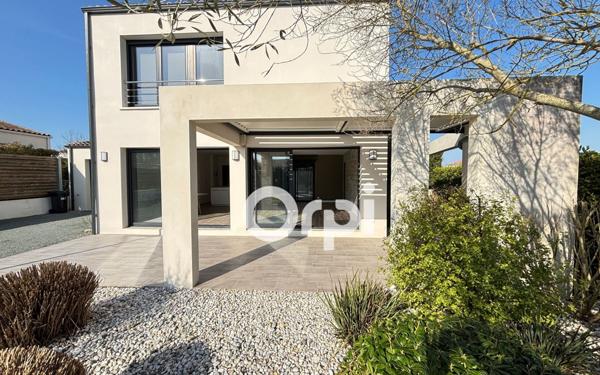 Maison à vendre    4 pièces •  Breuillet