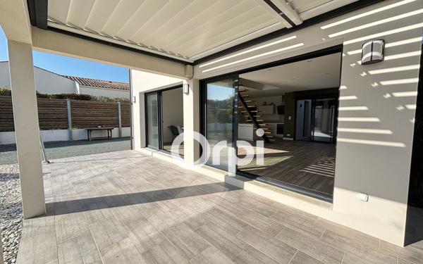 Maison à vendre    4 pièces •  Breuillet