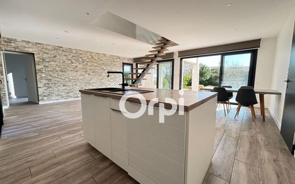 Maison à vendre    4 pièces •  Breuillet