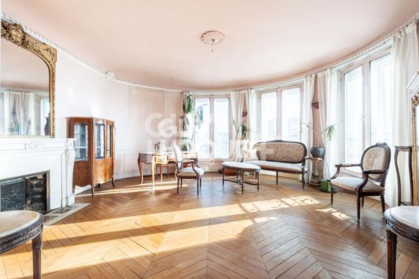 Appartement à vendre de 5 pièces de 143 m²