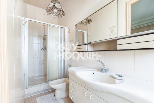 Appartement à vendre de 5 pièces de 143 m²