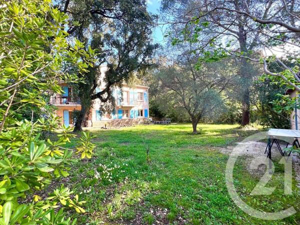 Maison à vendre  7 pièces - 175 m2 LA LONDE LES MAURES - 83