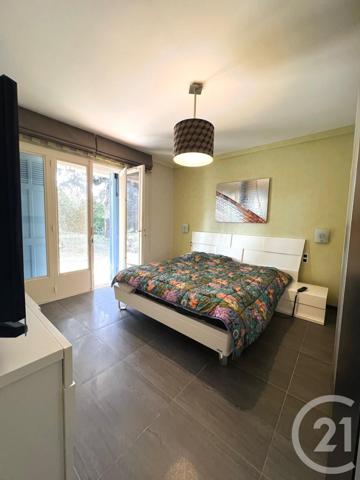 Maison à vendre  7 pièces - 175 m2 LA LONDE LES MAURES - 83