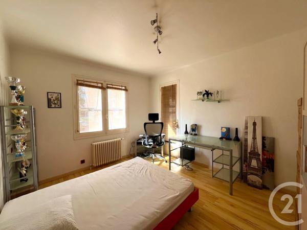 Maison à vendre  7 pièces - 175 m2 LA LONDE LES MAURES - 83