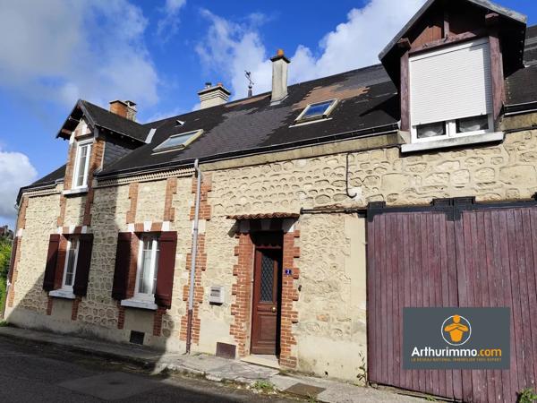 Vente                                                      Maison de village
                        
                     6 pièces                      190 m2                     à Longueval-Barbonval