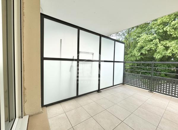Rare en centre-ville, 2 pièces récent avec terrasse sans vis-à-vis !
