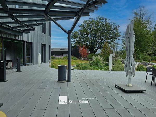 Bureaux à louer à Limonest grands plateaux modulables lumineux Techlid