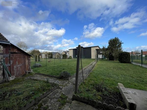 Maison à vendre à Beaumont-sur-Sarthe dans la Sarthe (72170), ref : 72126-3139