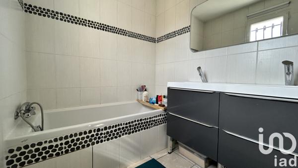 Maison traditionnelle 7 pièces de 132 m² à Saint-Rémy-de-Provence (13210)