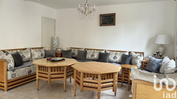 Maison traditionnelle 7 pièces de 132 m² à Saint-Rémy-de-Provence (13210)