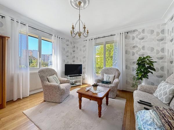 Maison avec potentiel 6 chambres dans la plaine de SEYSSINS