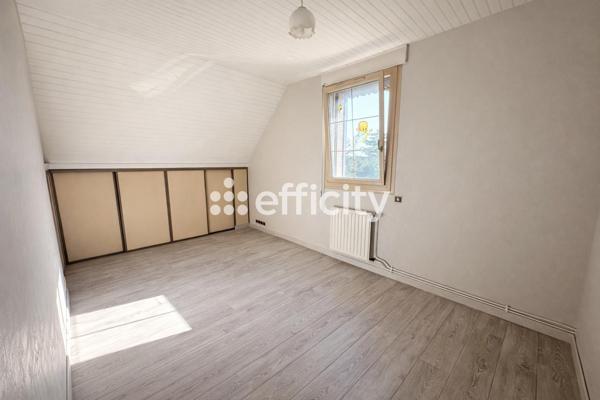 Maison 8 pièces - 140 m²